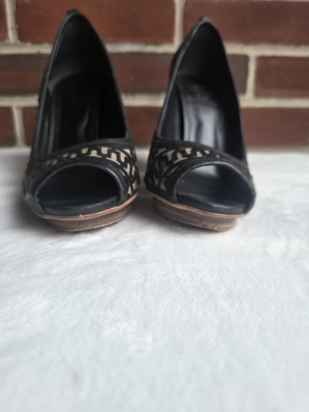 Tory Burch Black Monogram Peep Toe Leather Heels Size 7M
